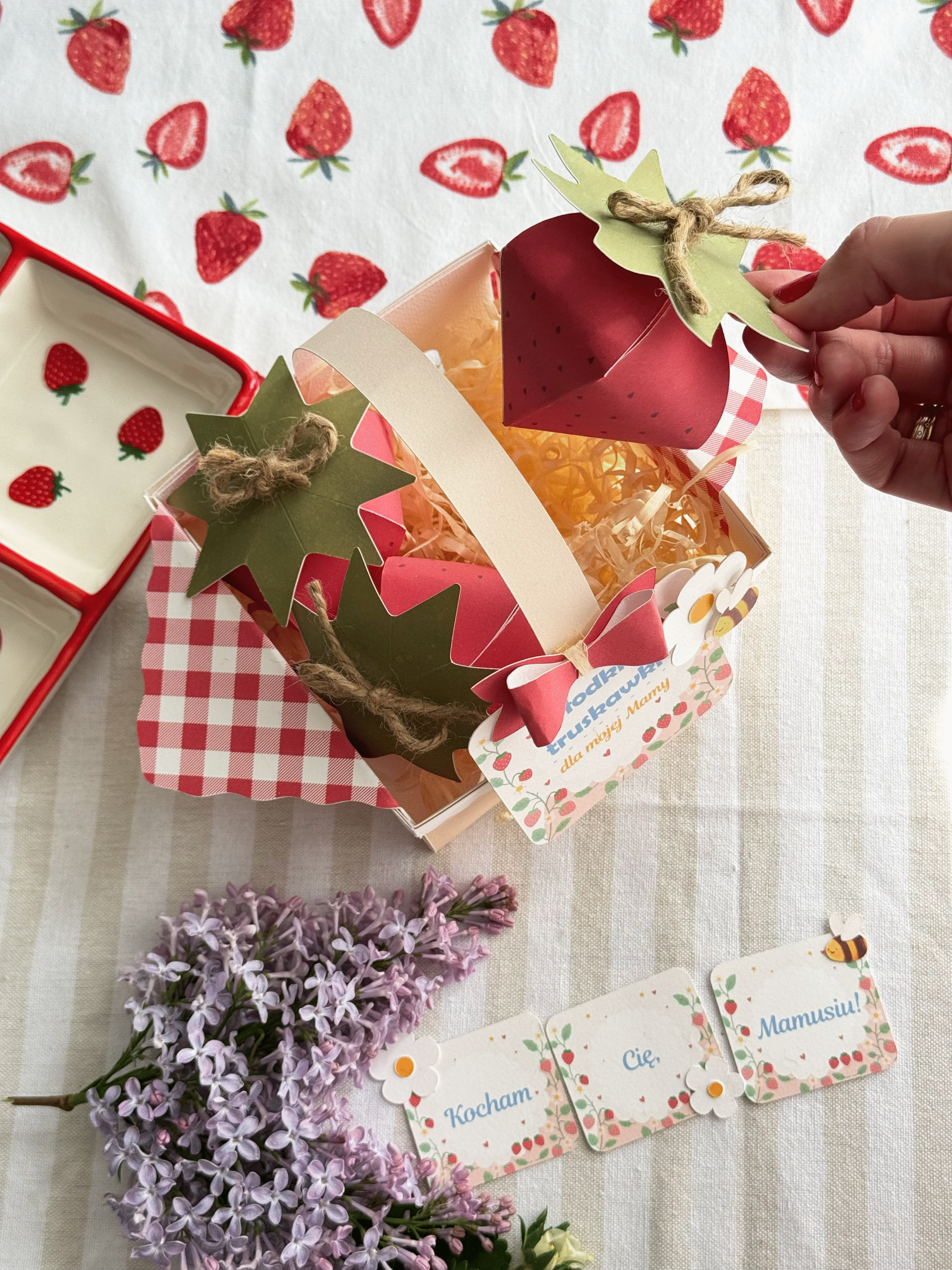 Koszyczek z Truskawkami dla Mamy - obrazek 4