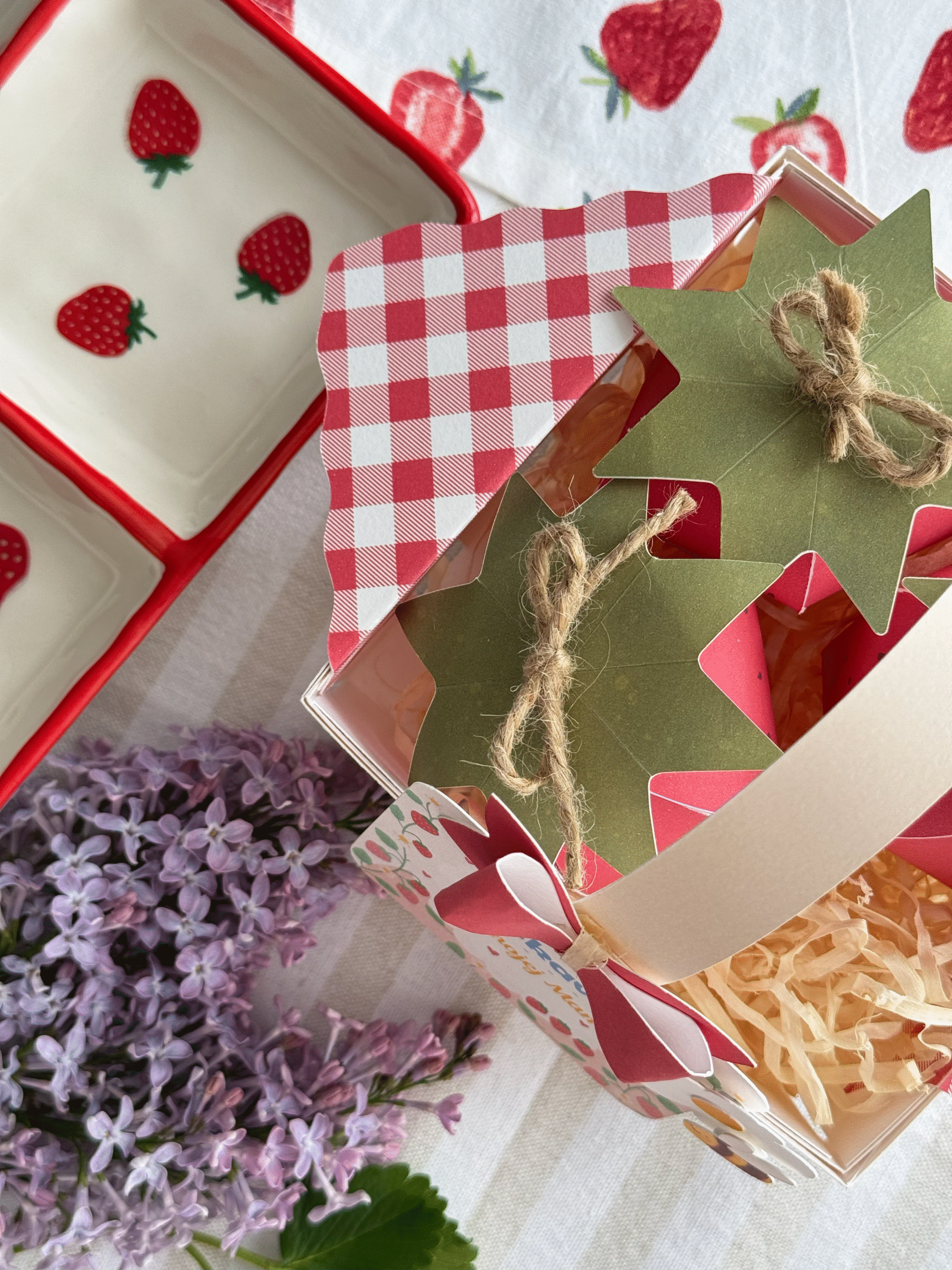 Koszyczek z Truskawkami dla Mamy - obrazek 3