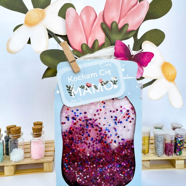 Słoiczek z kwiatami